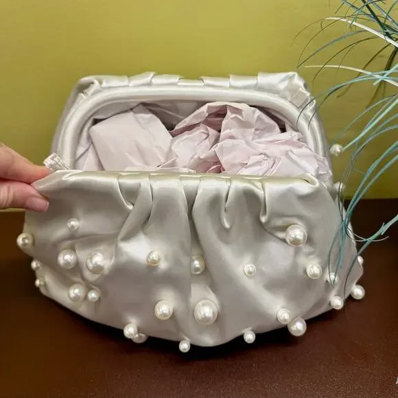 Anthropologie BHLDN Frankie Clutch Pearl Edition White Bridal Black Tie - Picture 6 of 12